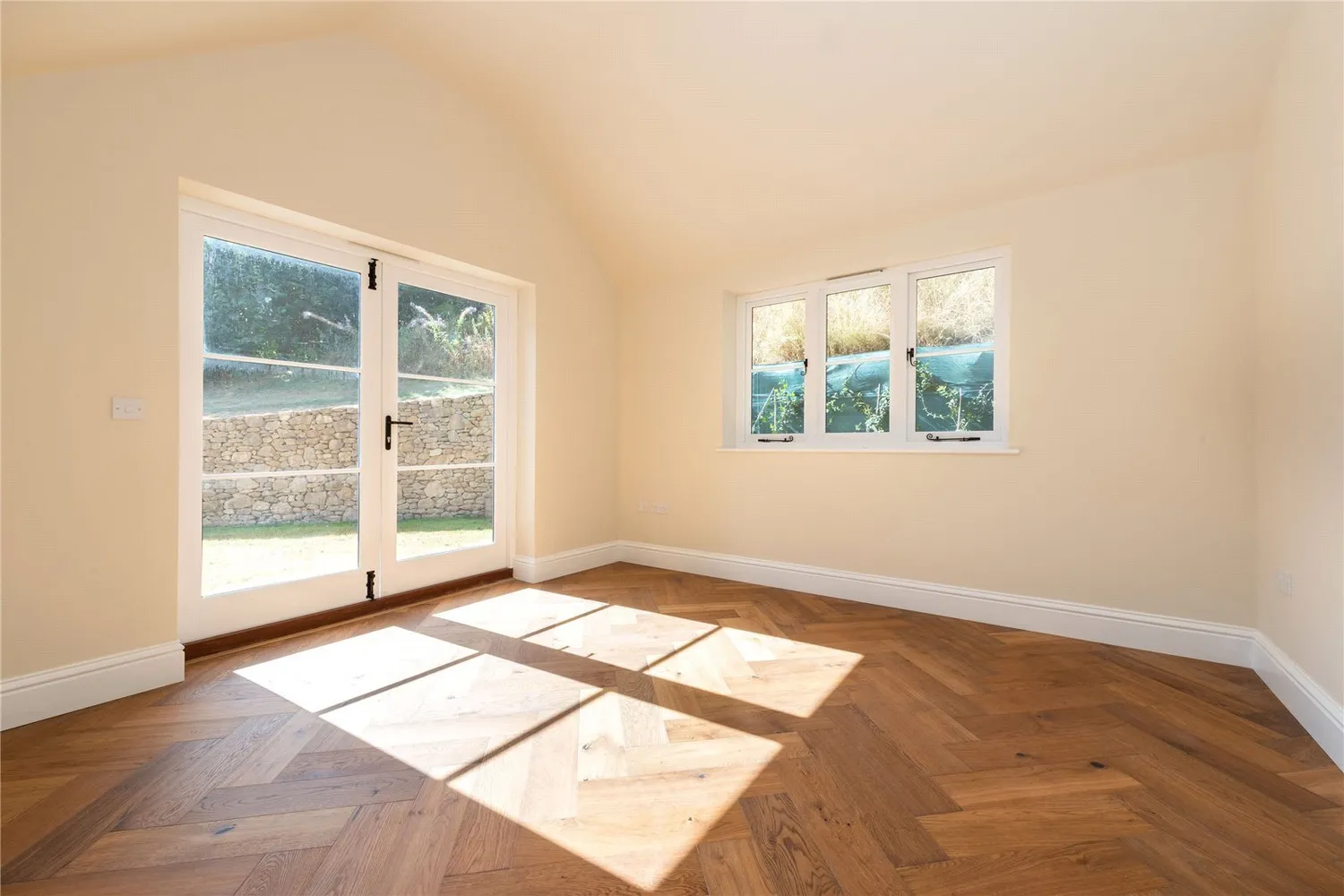 Horsham Road, Abinger Hammer, RH5 photo 8