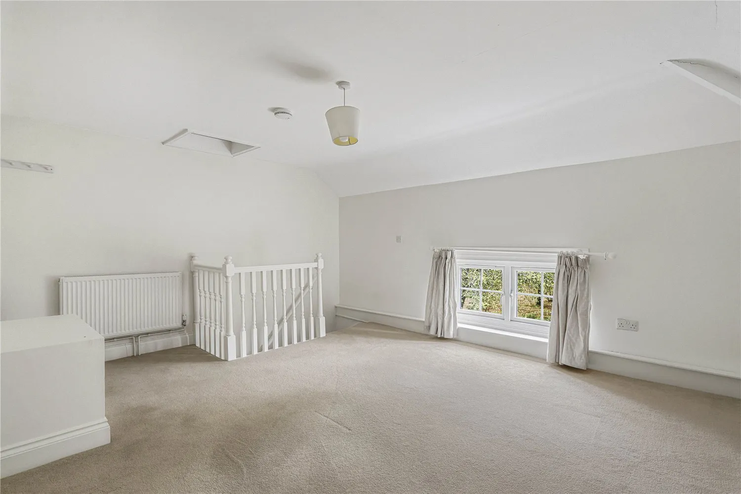 Moulsoe, Buckinghamshire, MK16 photo 11