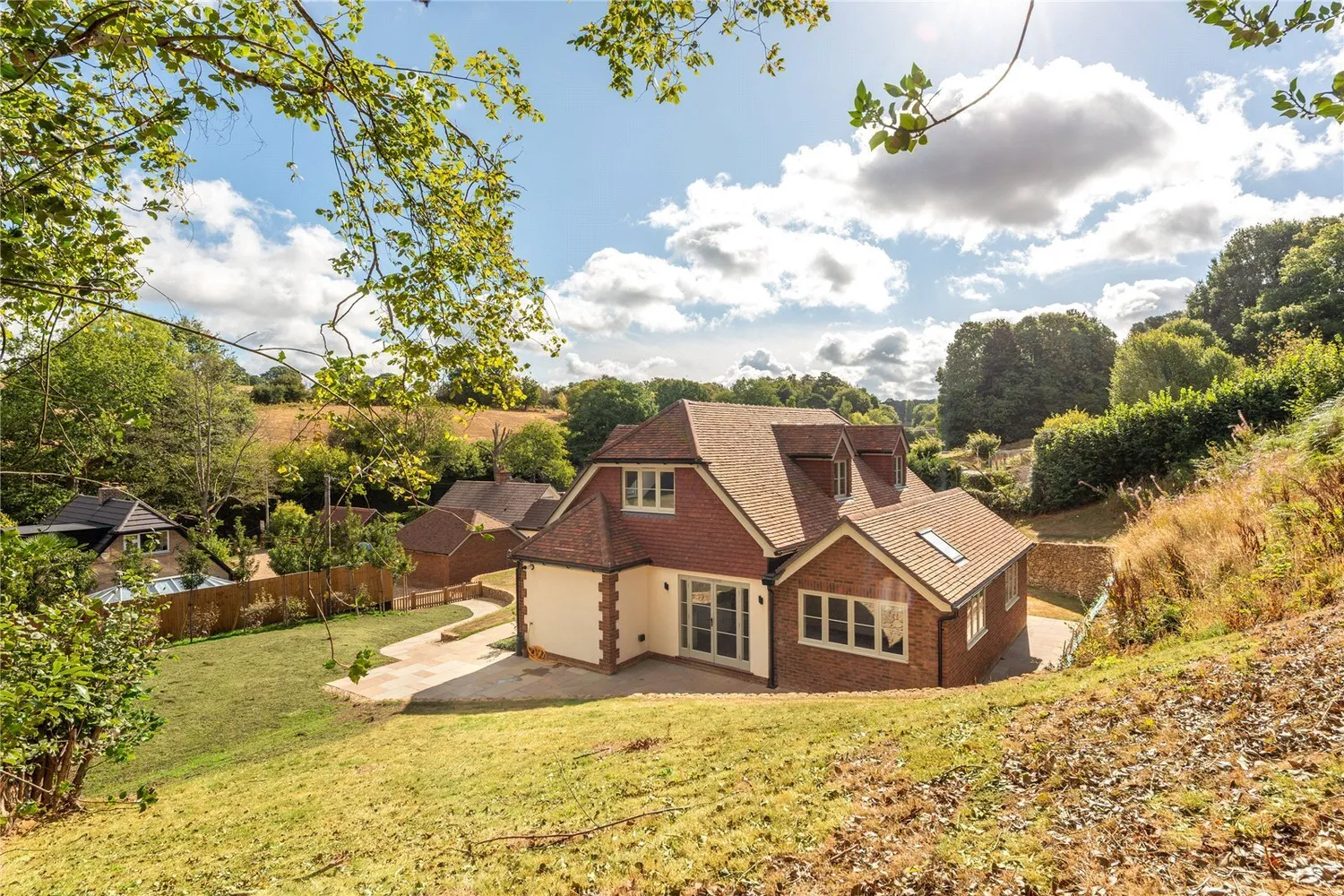 Horsham Road, Abinger Hammer, RH5 photo 15