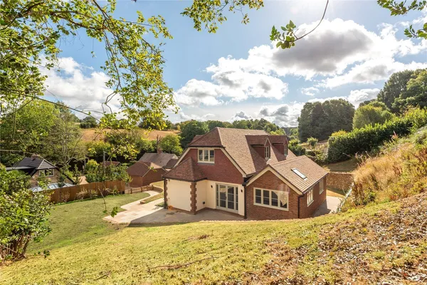 Horsham Road, Abinger Hammer, RH5 photo 15