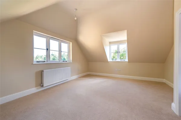 Horsham Road, Abinger Hammer, RH5 photo 16