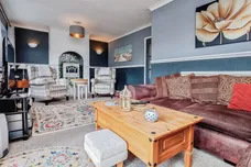 Nevis Close, Corby