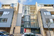 Boundary Lane, LONDON