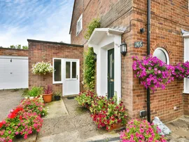 Parkway, Welwyn Garden City photo