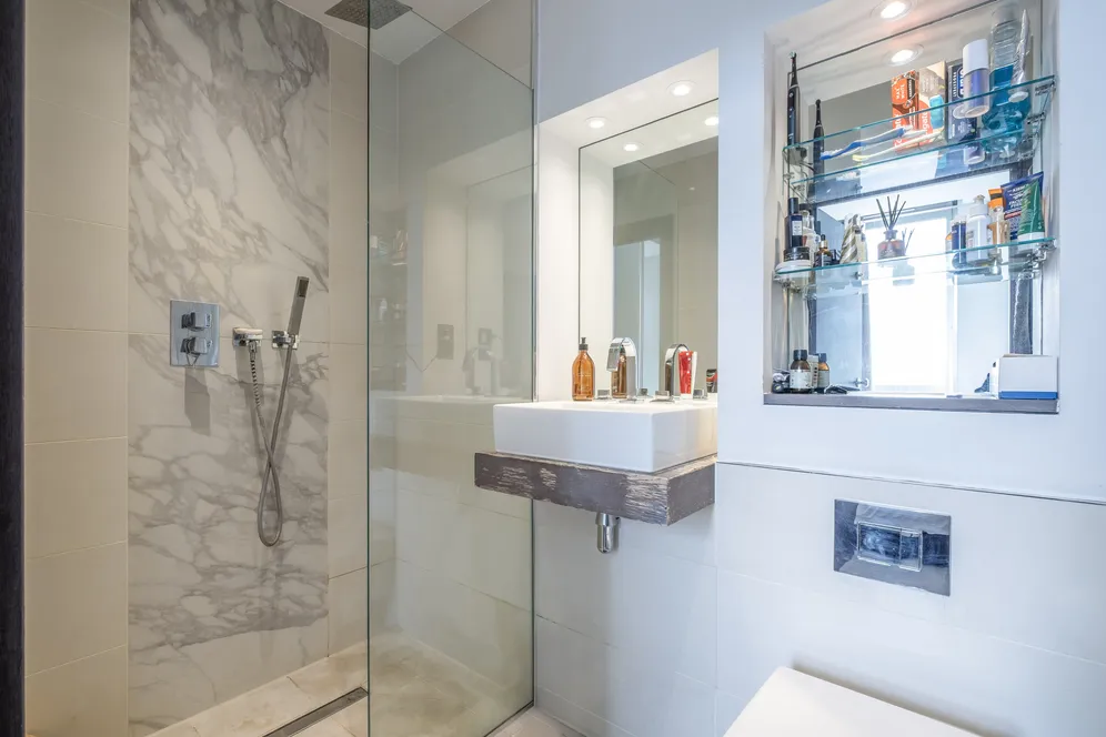 Plaza Gardens, London, SW15 photo 11