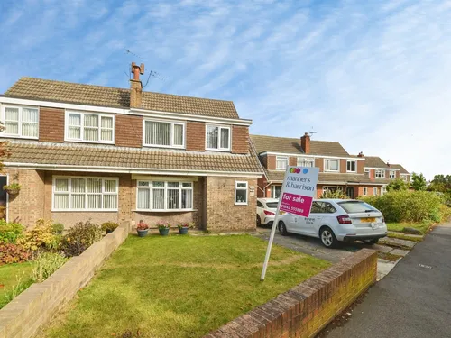 Low Grange Avenue, Billinghamphoto