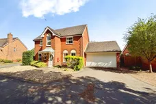 Plumpton Close, Chippenham