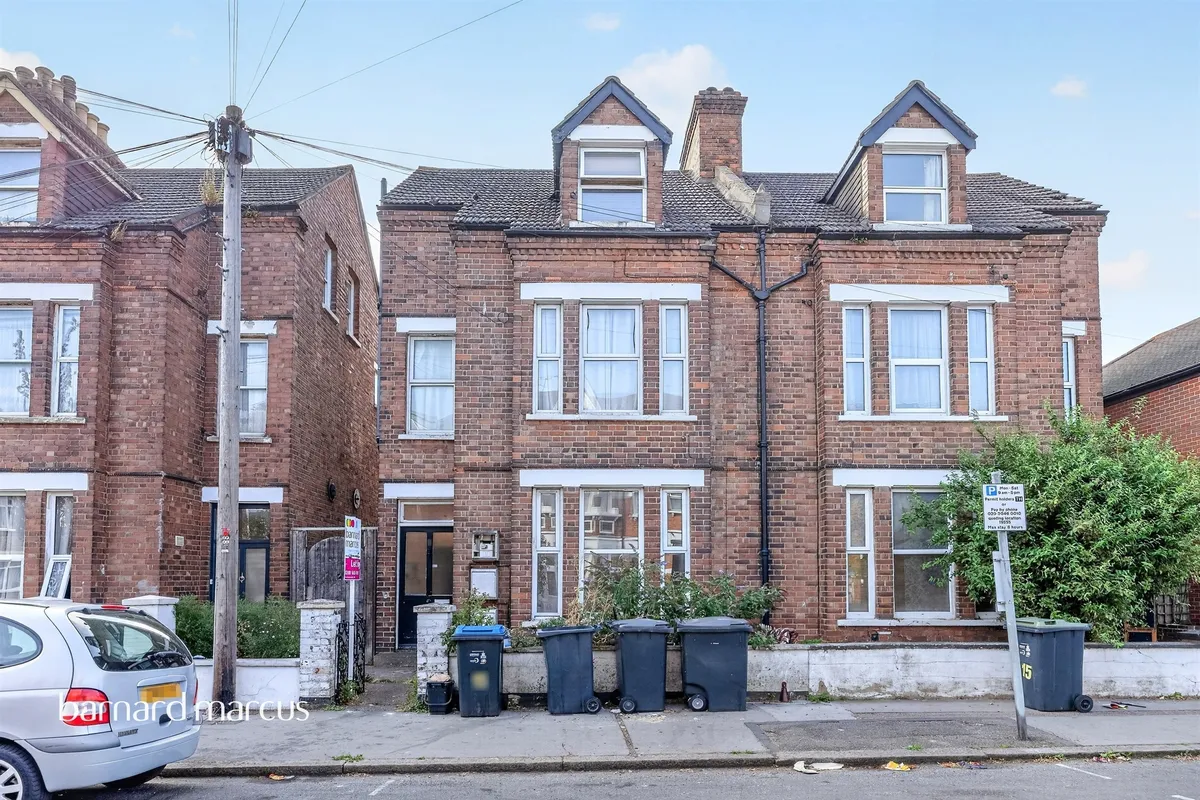 Bulganak Road, Thornton Heath