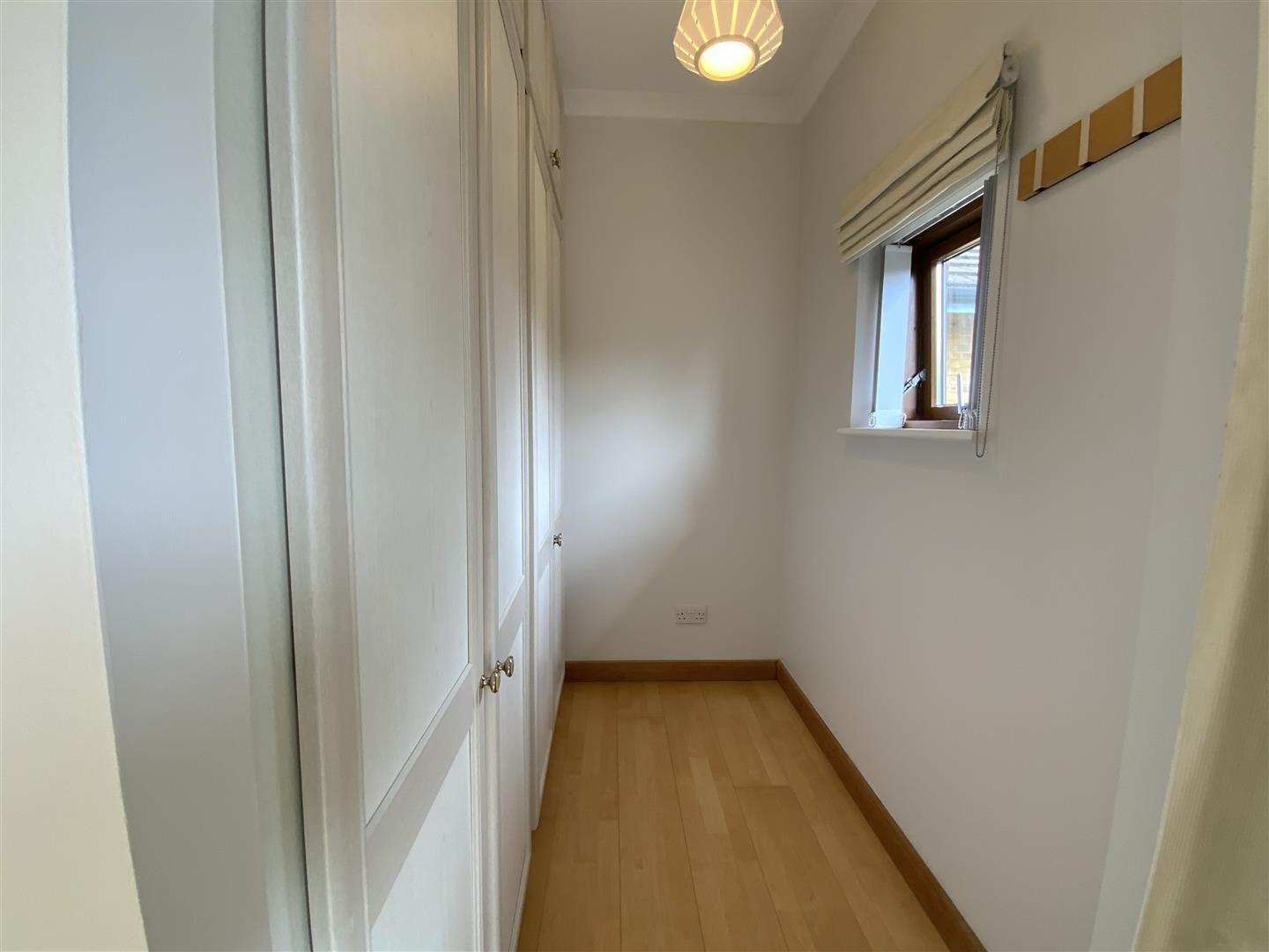 Woodward Place, Loughton Lodge Image 10