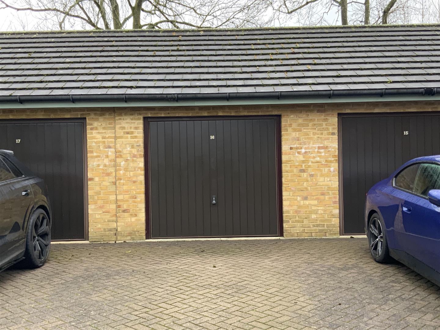 Woodward Place, Loughton Lodge Image 21