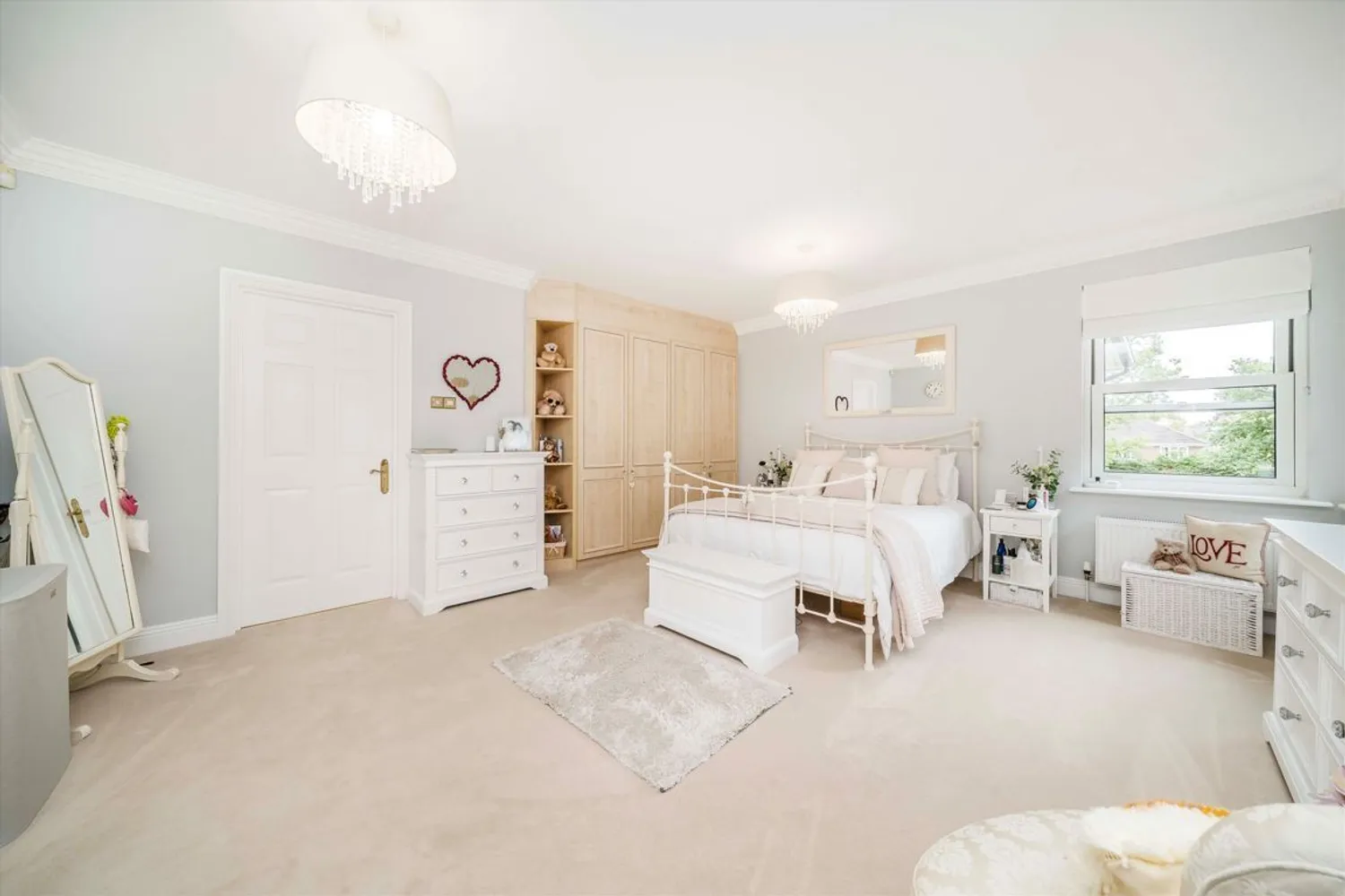 Oatlands Drive, Weybridge, KT13 photo 3