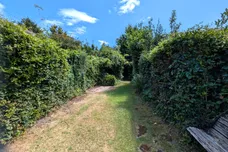 Causeway, Horsham, RH12 photo 8