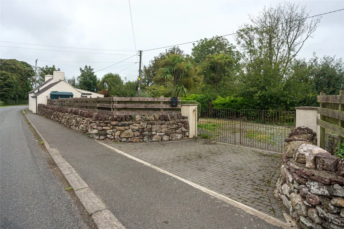 Capel Coch, Llangefni, Isle of Anglesey, LL77