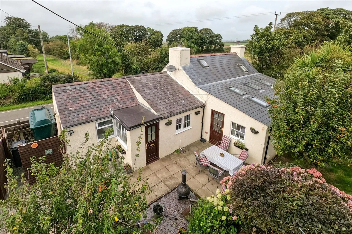 Capel Coch, Llangefni, Isle of Anglesey, LL77