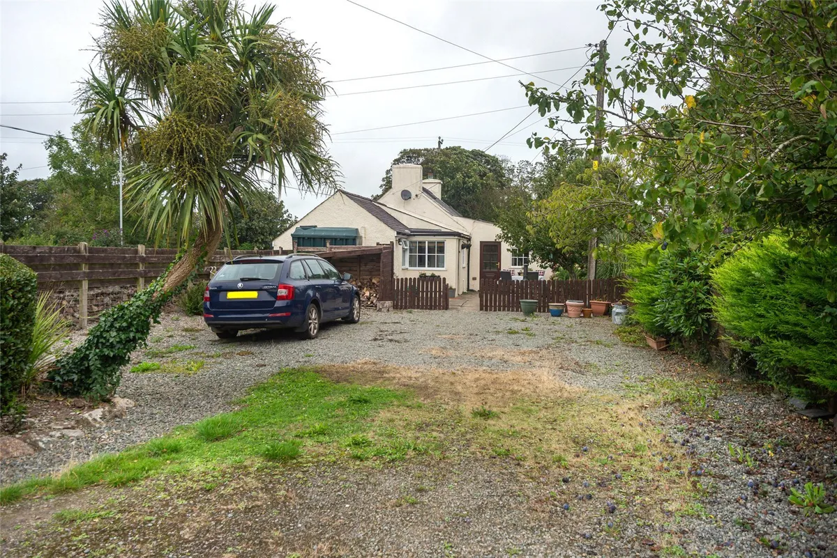 Capel Coch, Llangefni, Isle of Anglesey, LL77