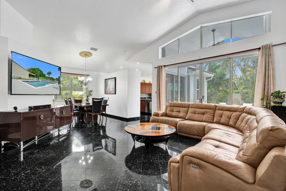 3274 NW 22nd Ave, Oakland Park, FL 33309