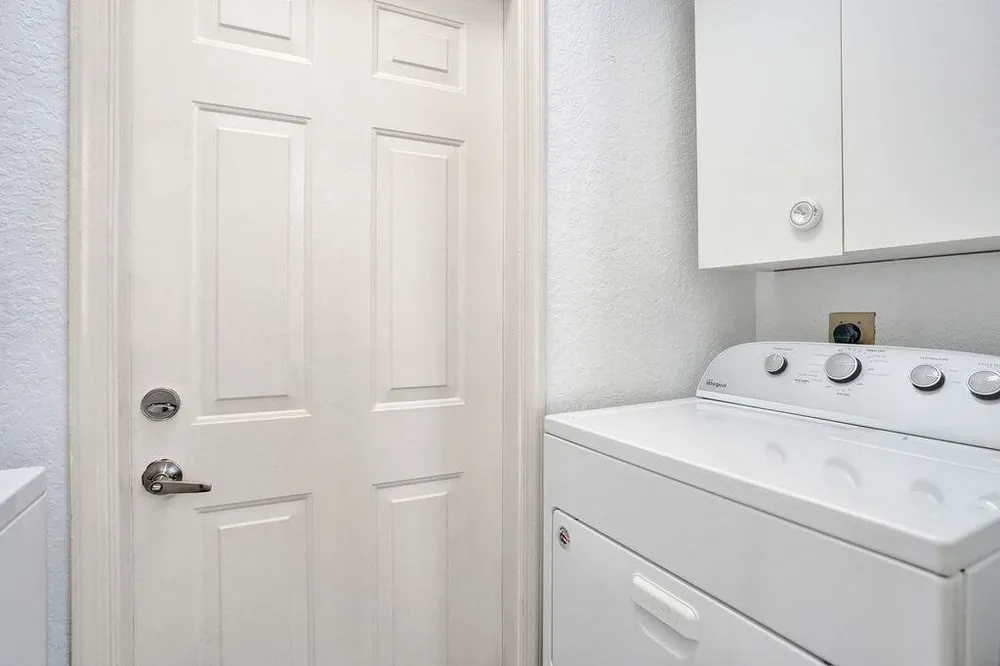 3274 NW 22nd Ave, Oakland Park, FL 33309