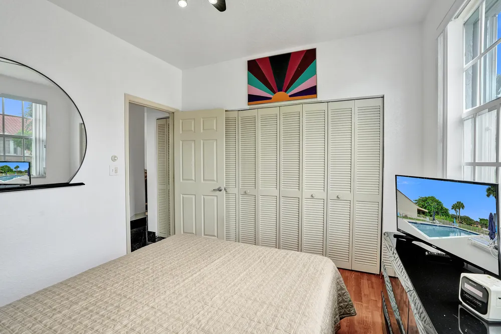 3274 NW 22nd Ave, Oakland Park, FL 33309