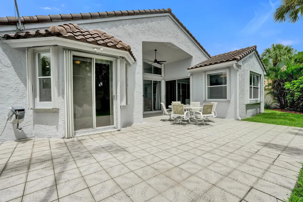 3274 NW 22nd Ave, Oakland Park, FL 33309