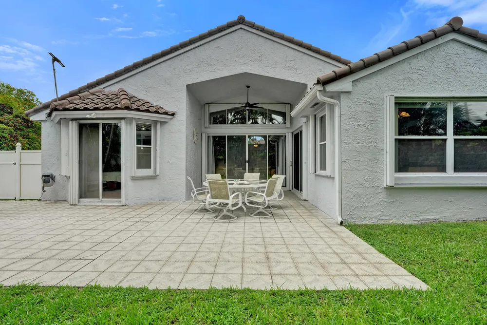 3274 NW 22nd Ave, Oakland Park, FL 33309