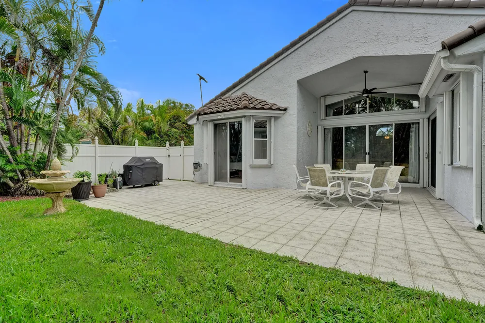 3274 NW 22nd Ave, Oakland Park, FL 33309