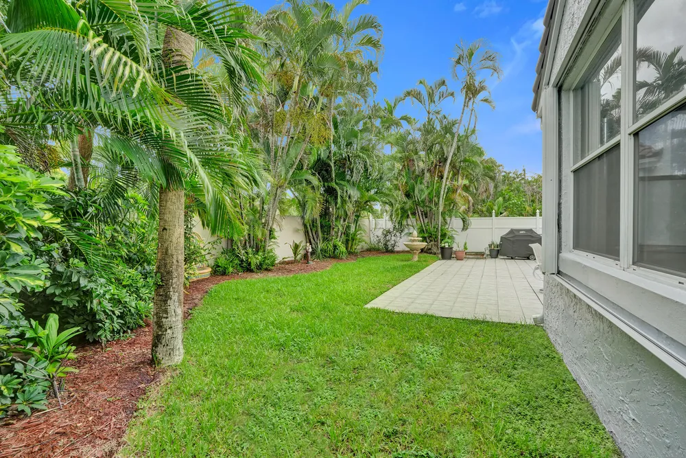 3274 NW 22nd Ave, Oakland Park, FL 33309