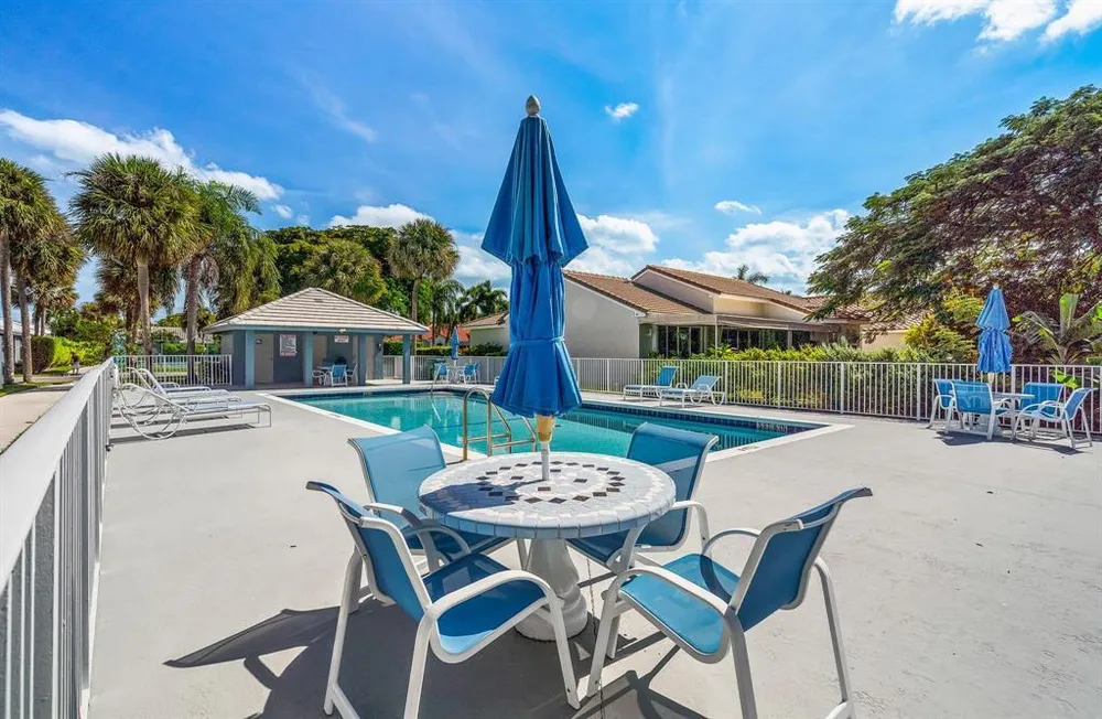 3274 NW 22nd Ave, Oakland Park, FL 33309