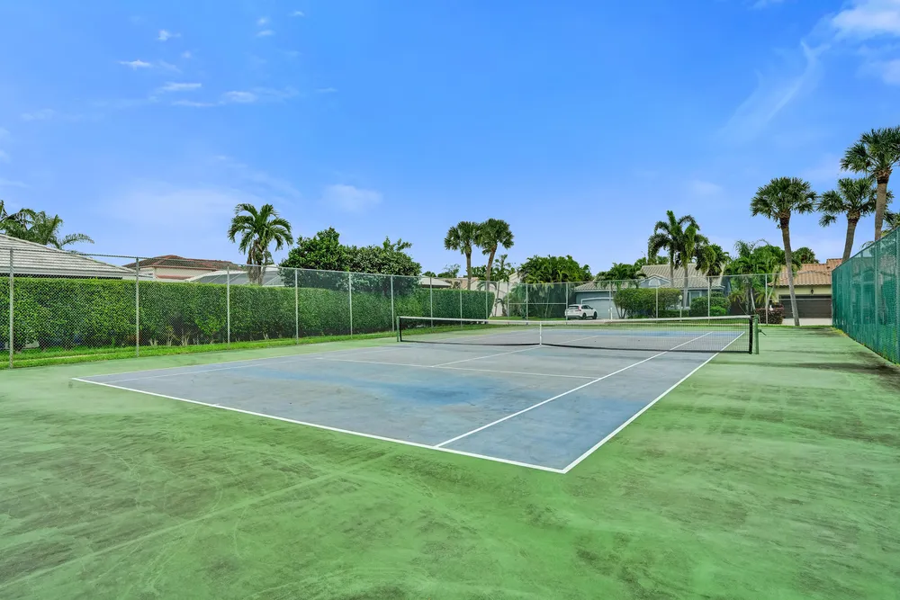 3274 NW 22nd Ave, Oakland Park, FL 33309