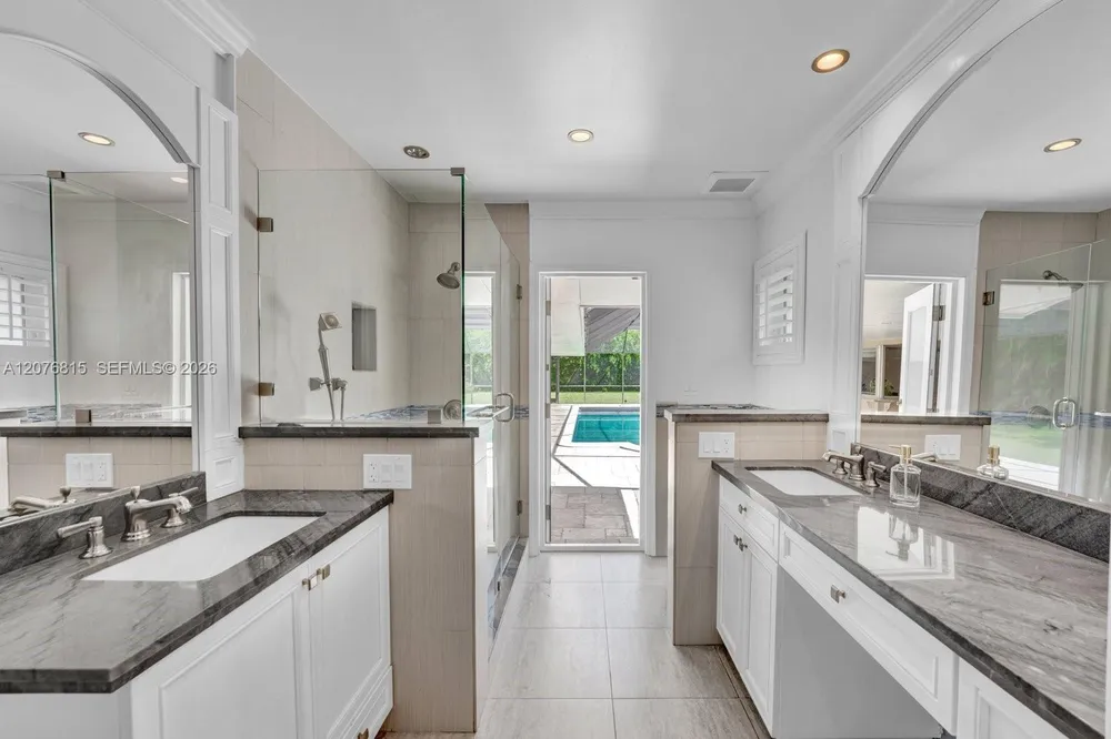11805 SW 62nd Ave, Pinecrest, FL 33156