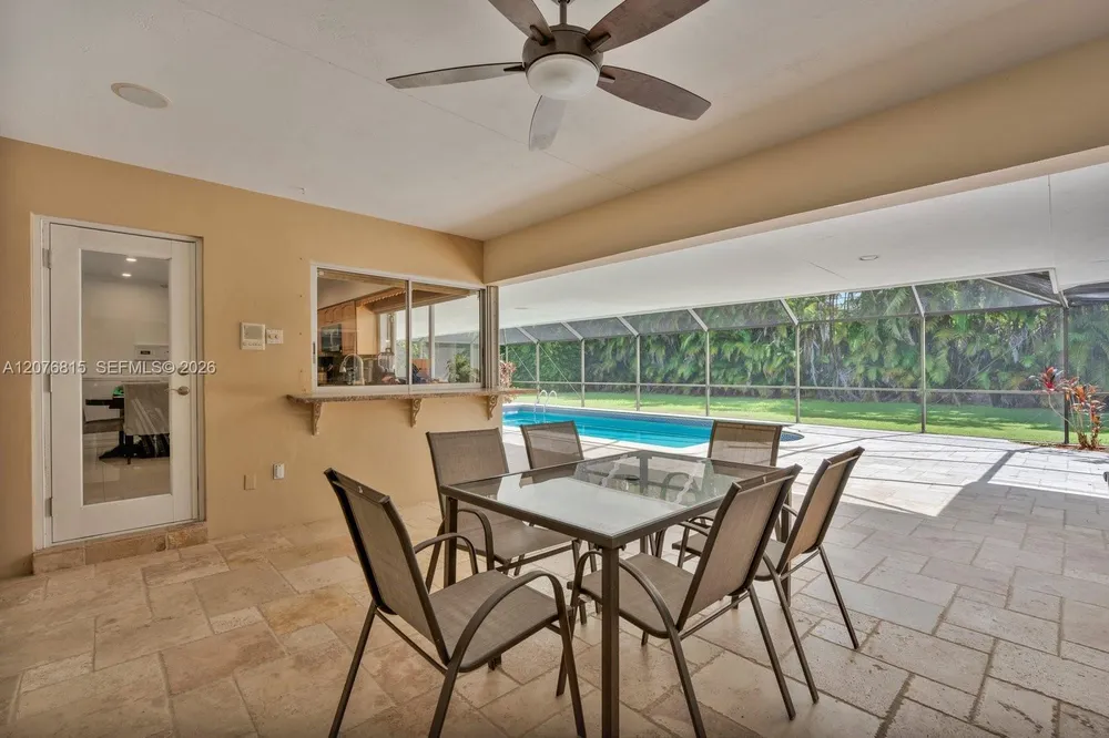 11805 SW 62nd Ave, Pinecrest, FL 33156