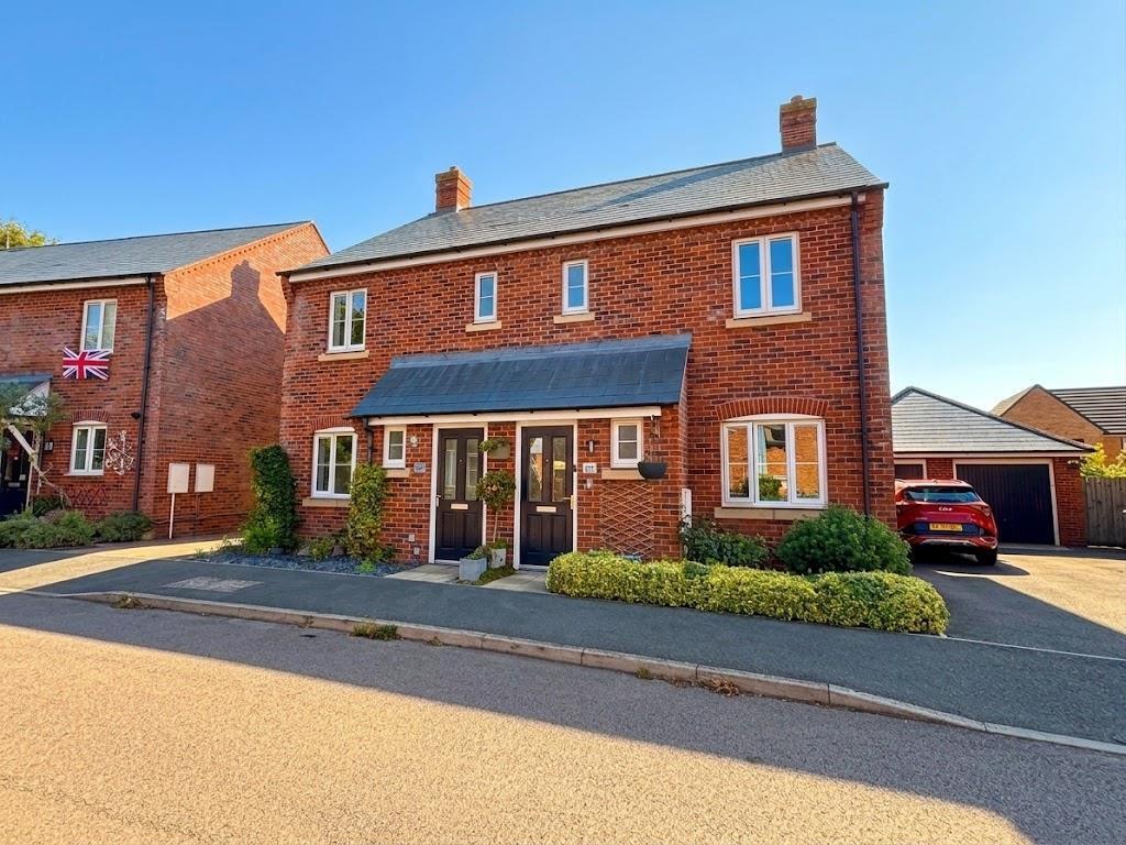 Brampton Grange Drive, Daventry Image 1