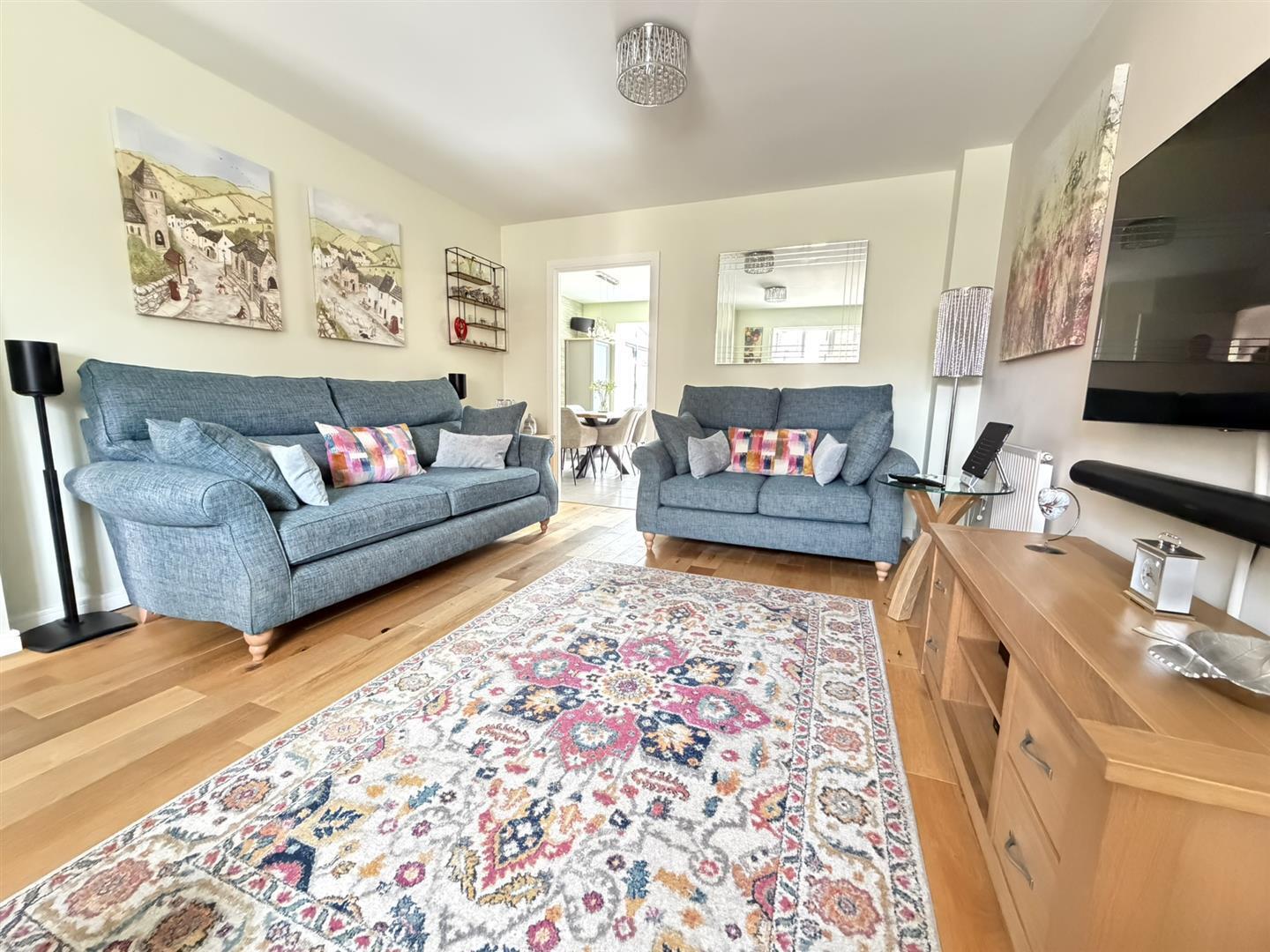 Brampton Grange Drive, Daventry Image 5
