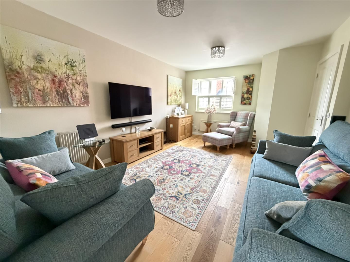 Brampton Grange Drive, Daventry Image 6