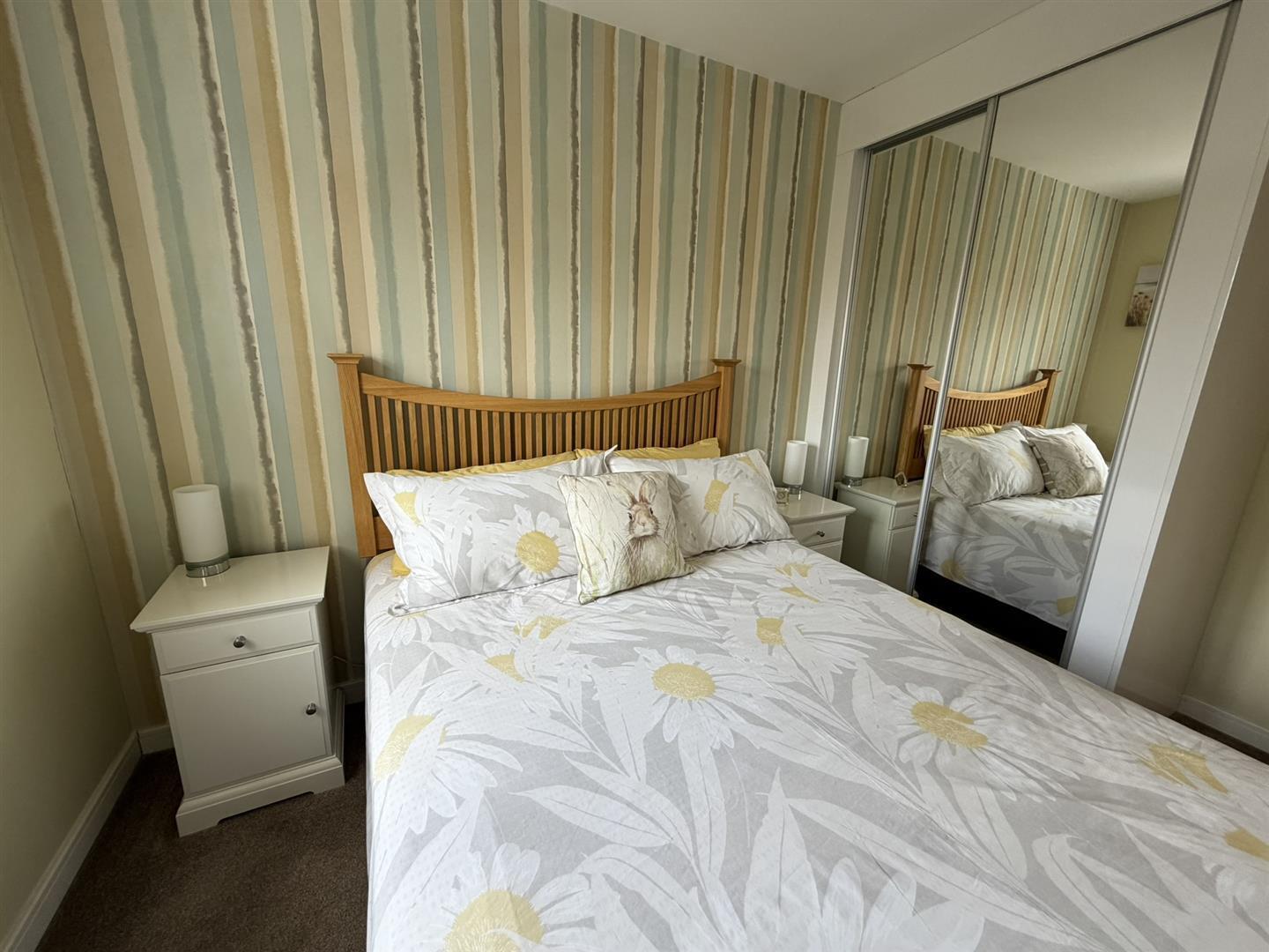 Brampton Grange Drive, Daventry Image 13