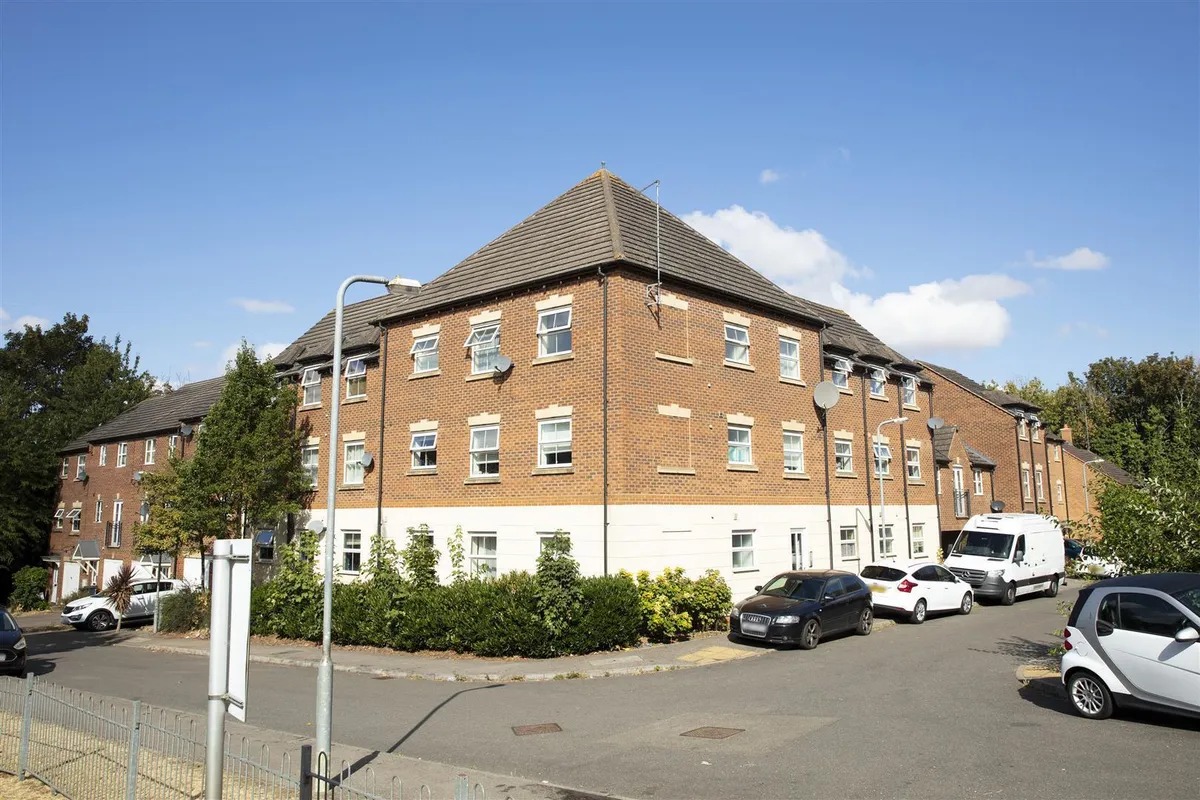 Bellway Close, Kettering