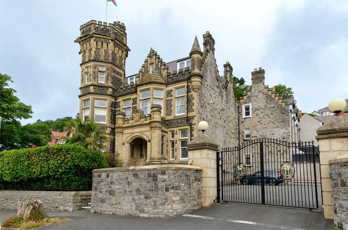 Church Walks, Llandudno, Conwy, LL30