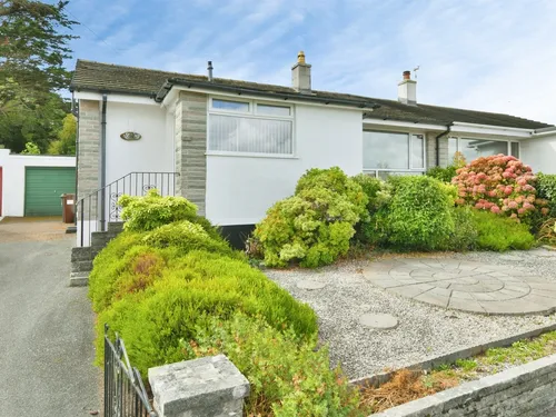 Longmeadow Road, Saltashphoto