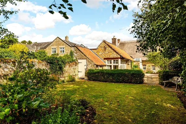 Main Street, Wadenhoe, PE8 photo 4