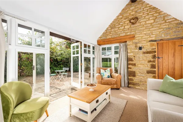 Main Street, Wadenhoe, PE8 photo 6