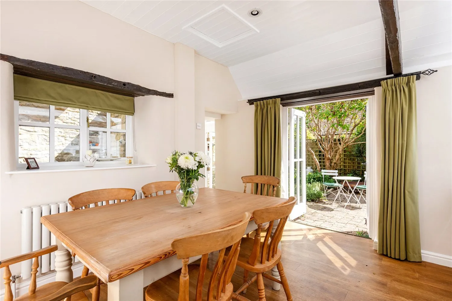 Main Street, Wadenhoe, PE8 photo 8