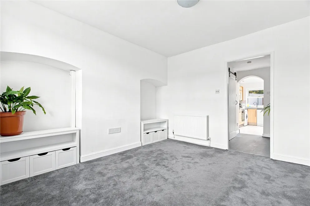 Property carousel item 2