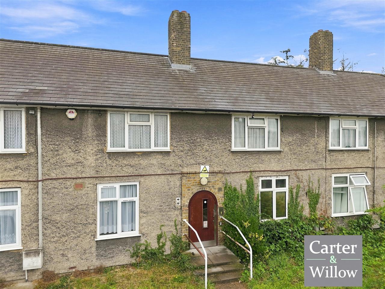 Easebourne Road, Essex Image 1