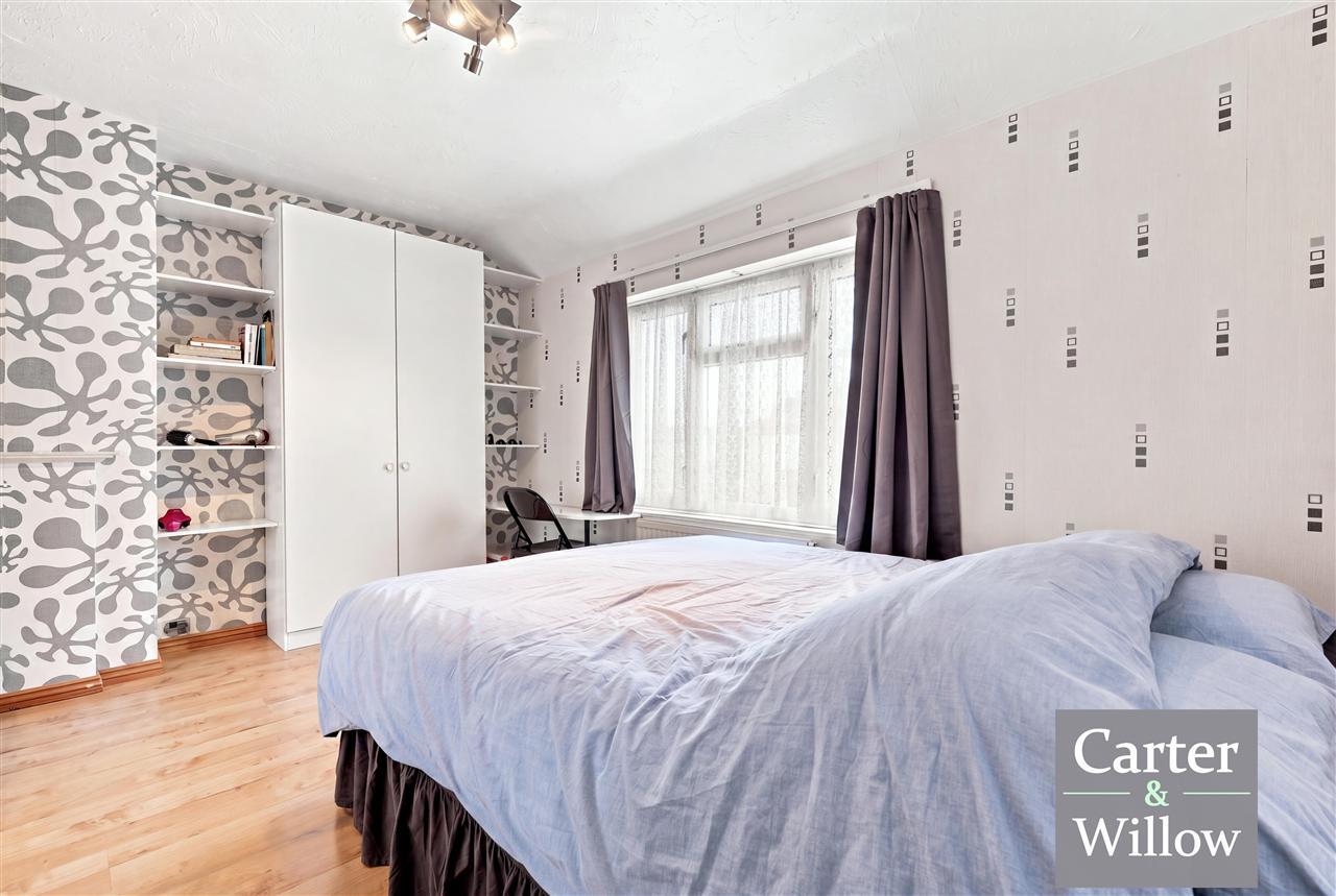 Easebourne Road, Essex Image 9