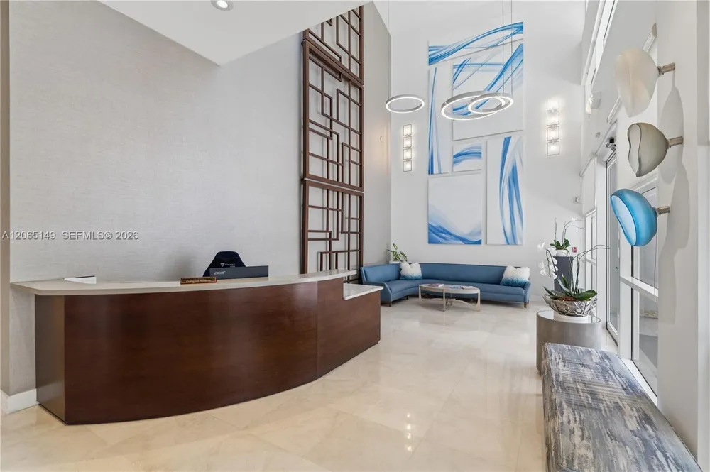 4201 Collins Ave, Miami Beach, FL 33140