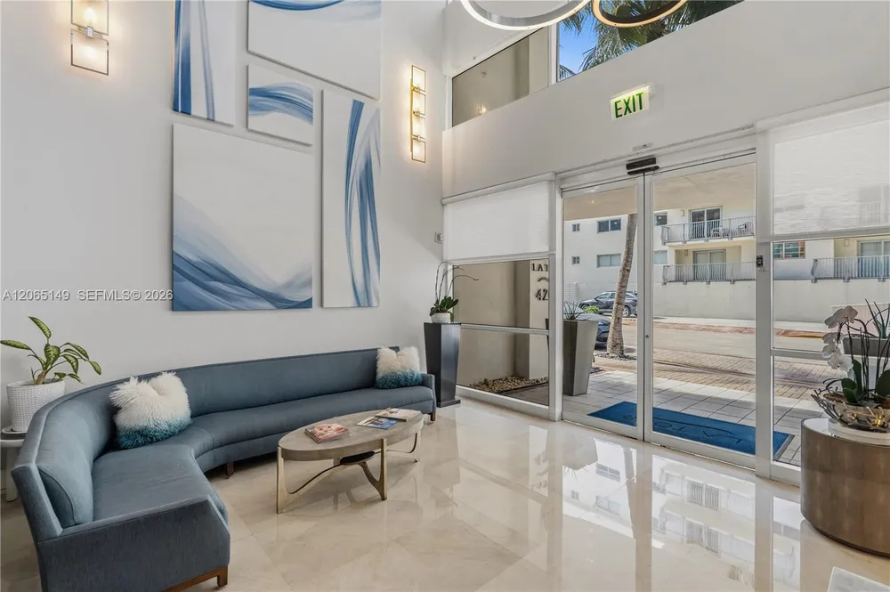 4201 Collins Ave, Miami Beach, FL 33140