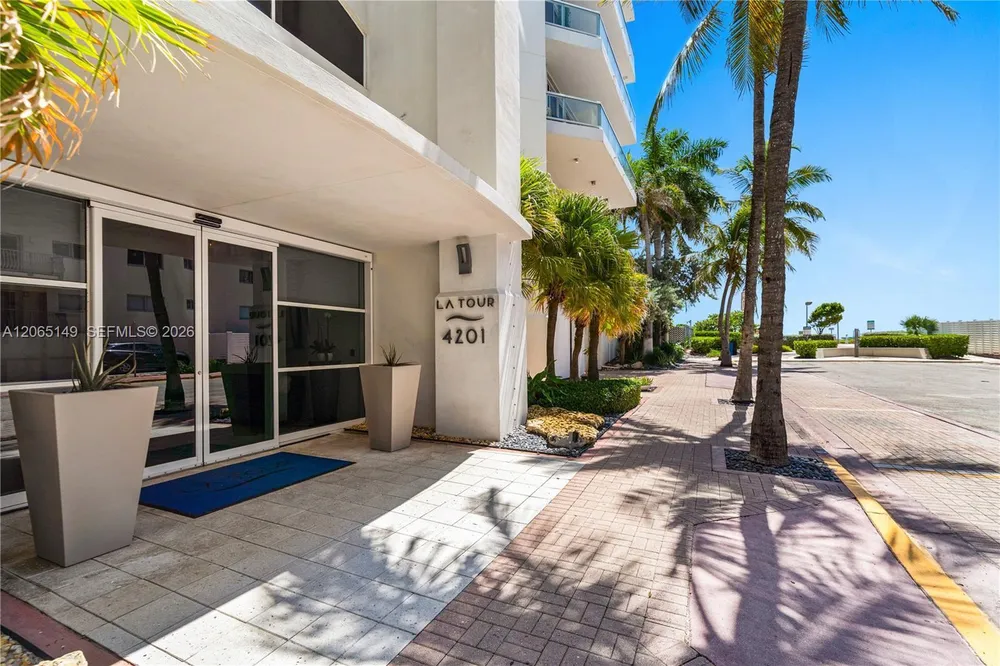4201 Collins Ave, Miami Beach, FL 33140
