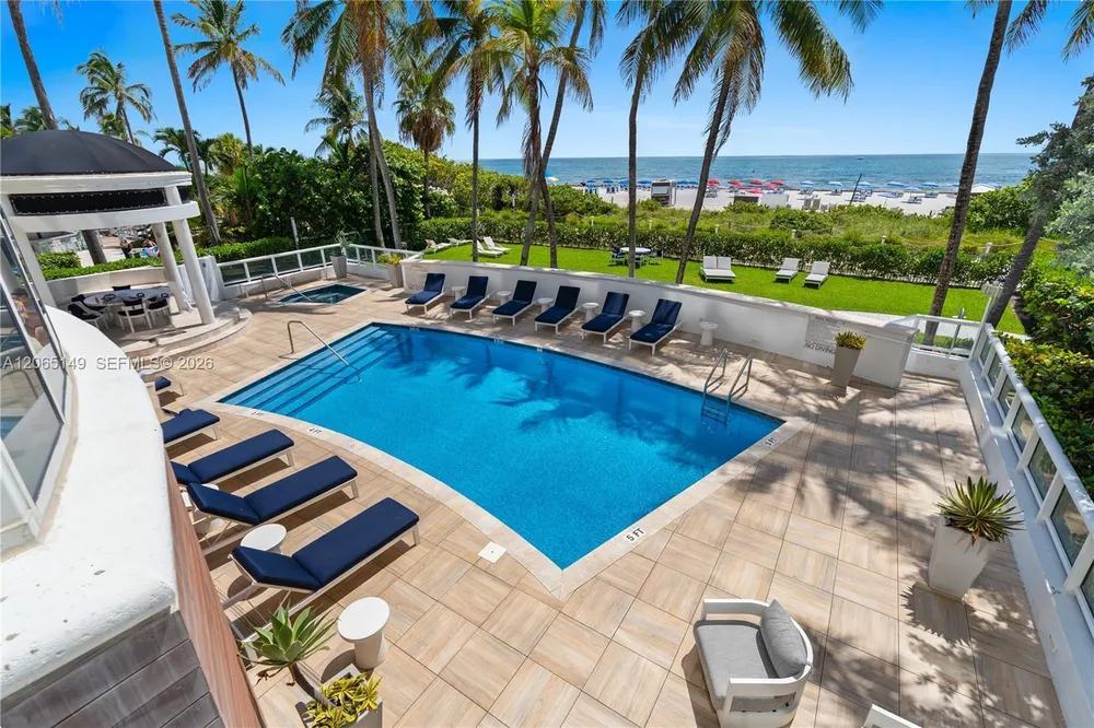 4201 Collins Ave, Miami Beach, FL 33140