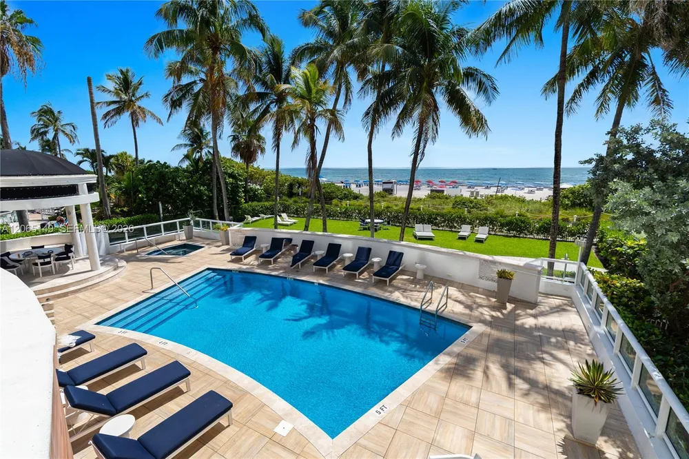 4201 Collins Ave, Miami Beach, FL 33140