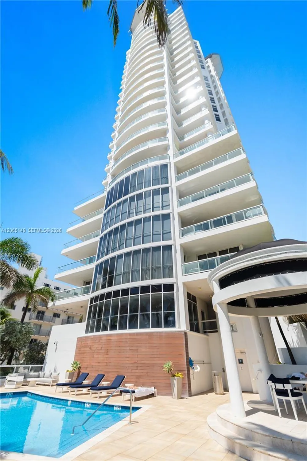 4201 Collins Ave, Miami Beach, FL 33140