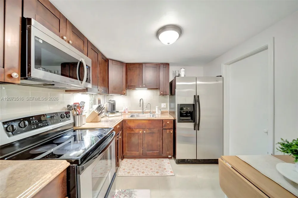 1801 S Ocean Dr, Hallandale Beach, FL 33009